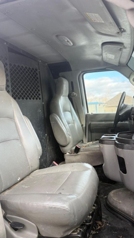 2012 Ford Econoline Image 14