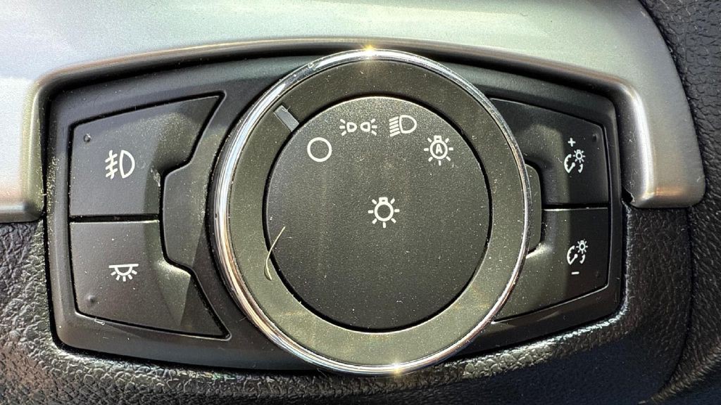 2017 Ford Explorer Image 22