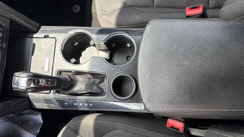 2017 Ford Explorer Image 24