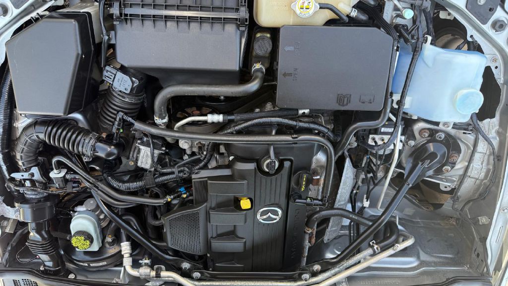 2010 Mazda MX-5 Miata Image 15