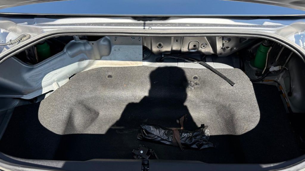 2010 Mazda MX-5 Miata Image 16