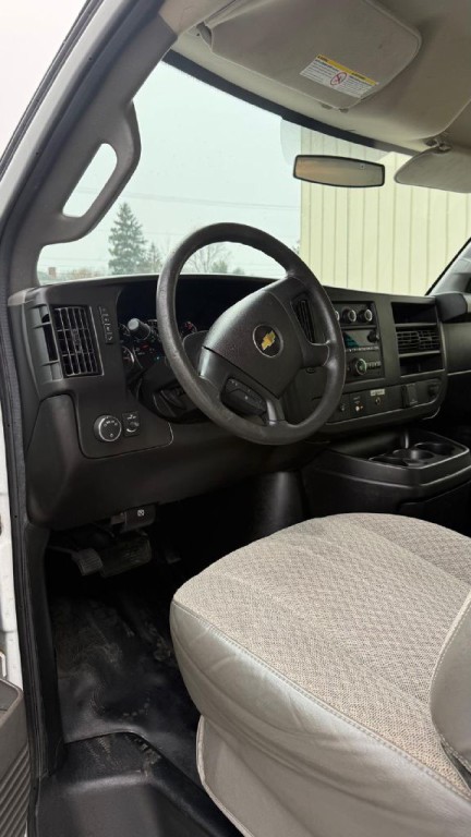 2018 Chevrolet Express Image 11