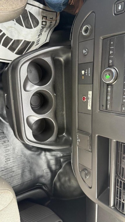 2018 Chevrolet Express Image 19