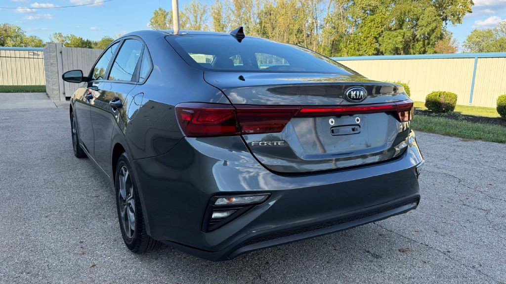 2021 Kia Forte Image 3
