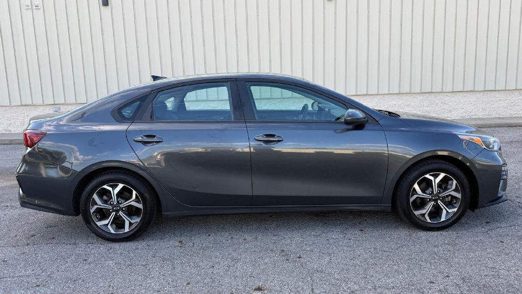 2021 Kia Forte Image 6