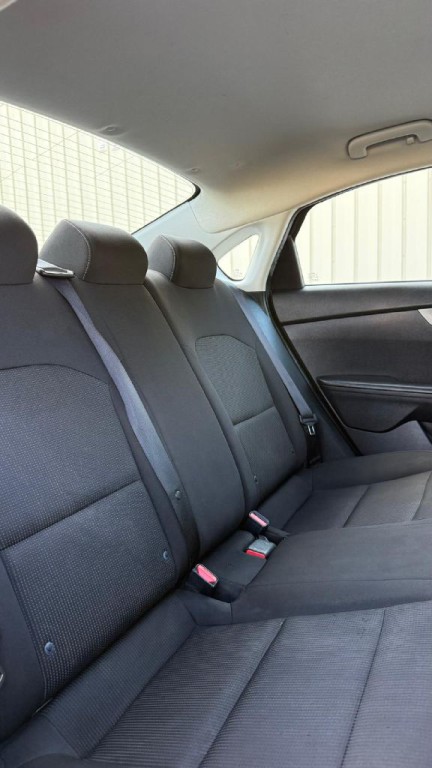 2021 Kia Forte Image 19