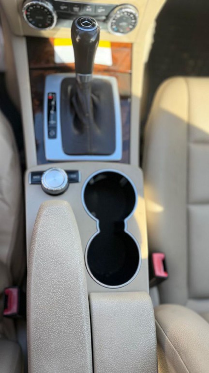 2012 Mercedes-Benz C-Class Image 18