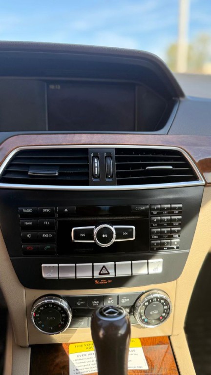 2012 Mercedes-Benz C-Class Image 19