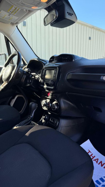 2017 Jeep Renegade Image 16