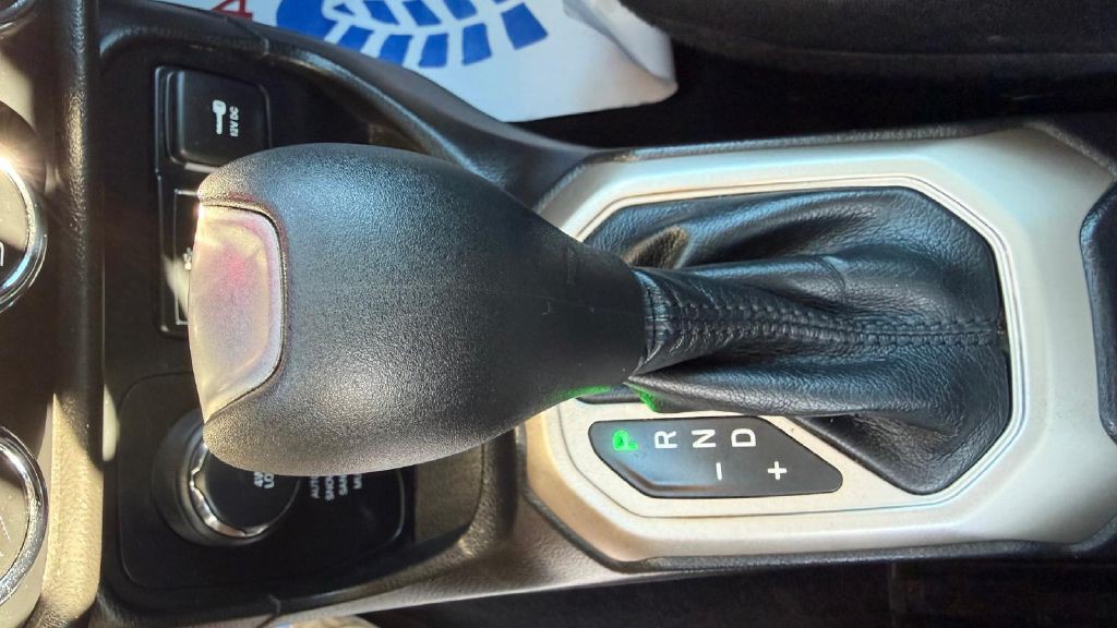 2017 Jeep Renegade Image 20