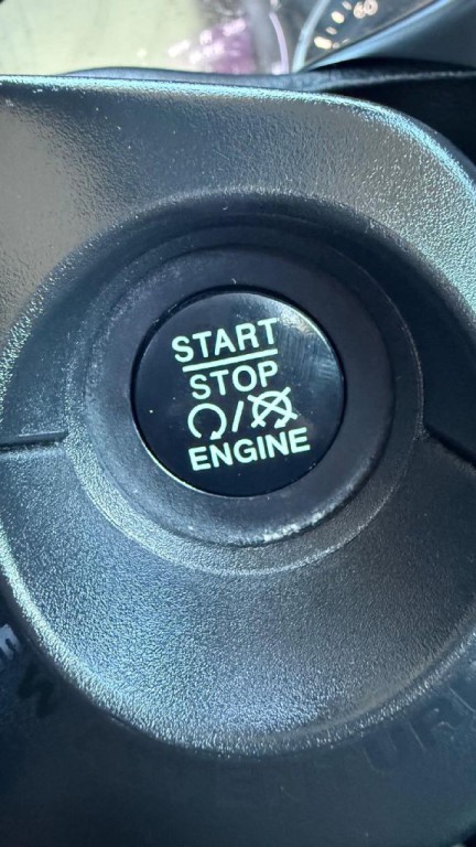 2017 Jeep Renegade Image 24