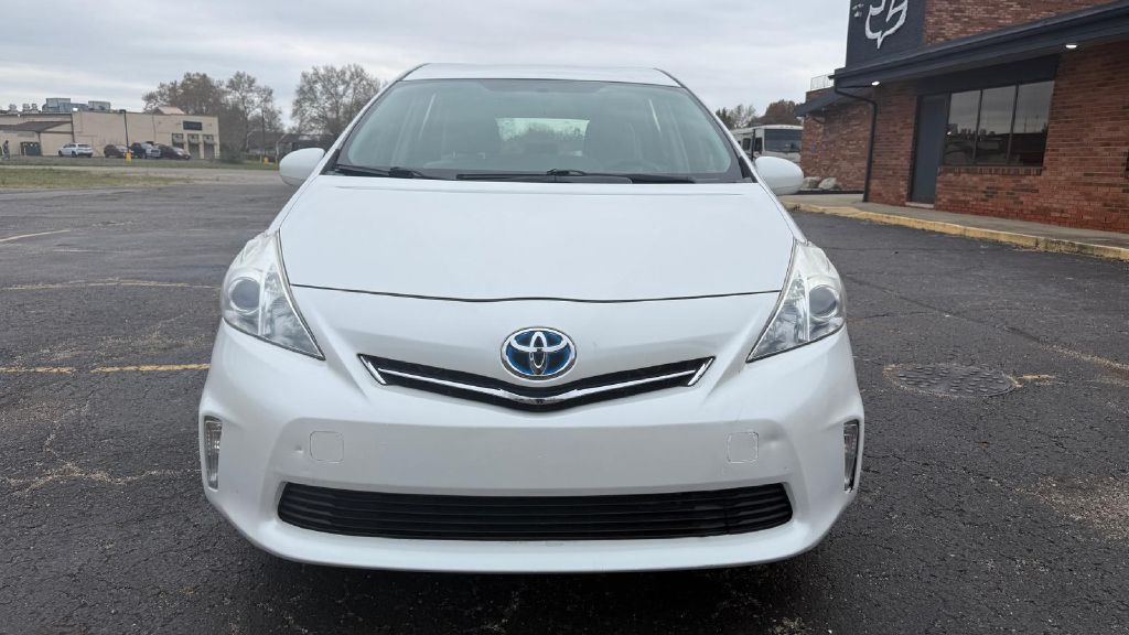 2012 Toyota Prius Image 8