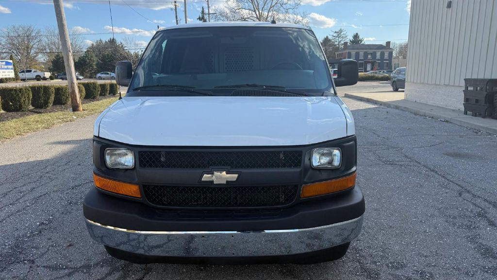 2017 Chevrolet Express Image 8