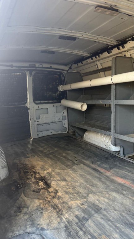 2017 Chevrolet Express Image 15