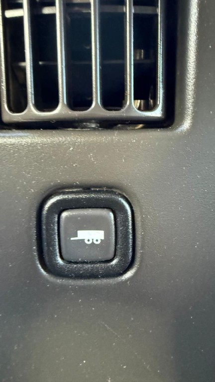 2017 Chevrolet Express Image 19