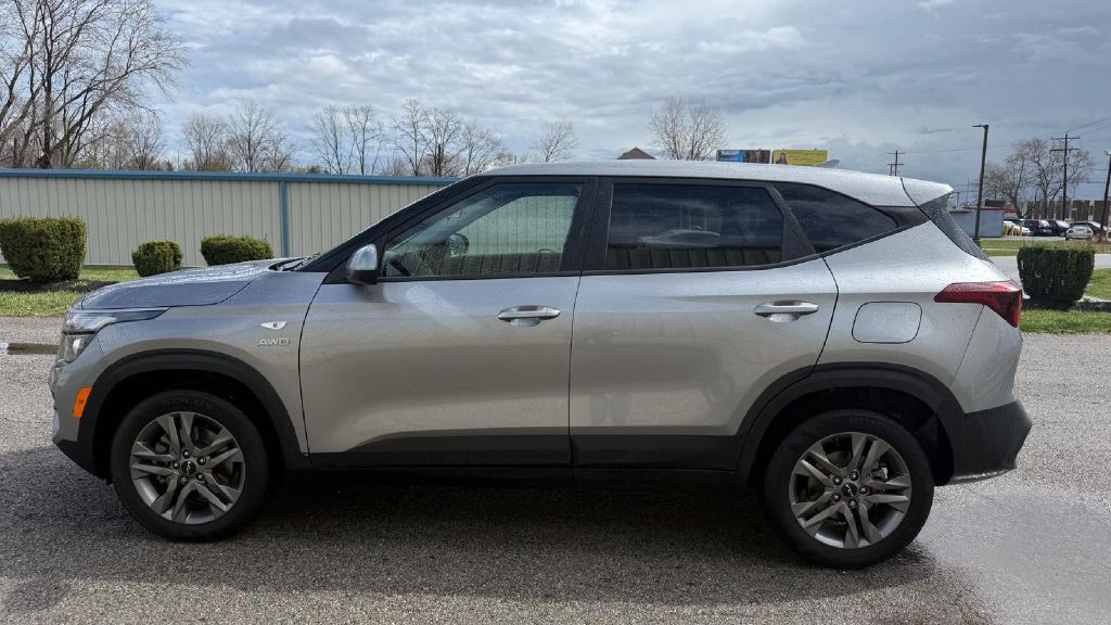 2022 Kia Seltos Image 2