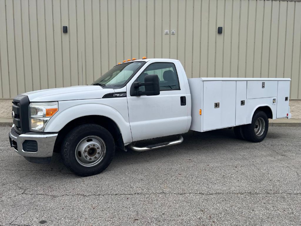 2011 Ford F-350 Image 1