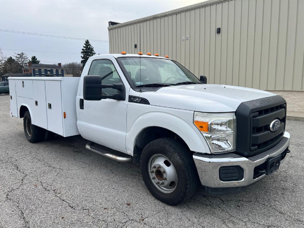 2011 Ford F-350 Image 4
