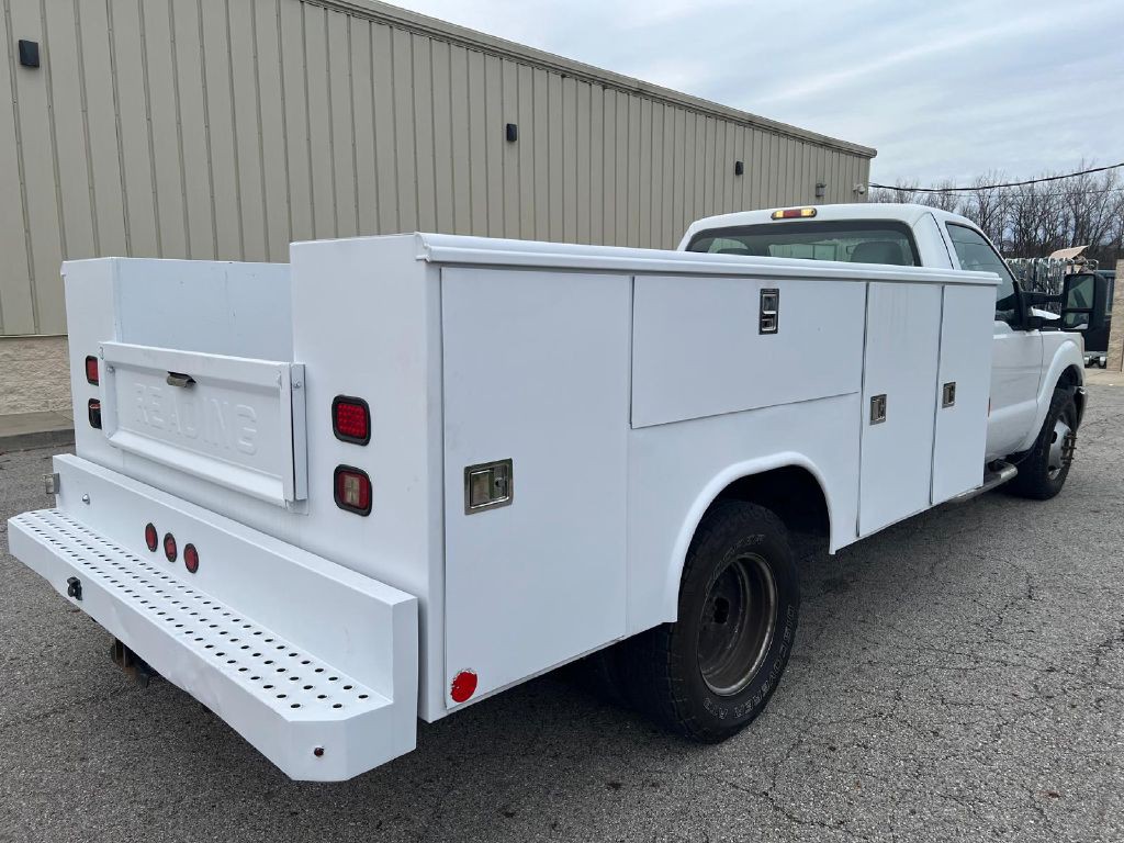 2011 Ford F-350 Image 6