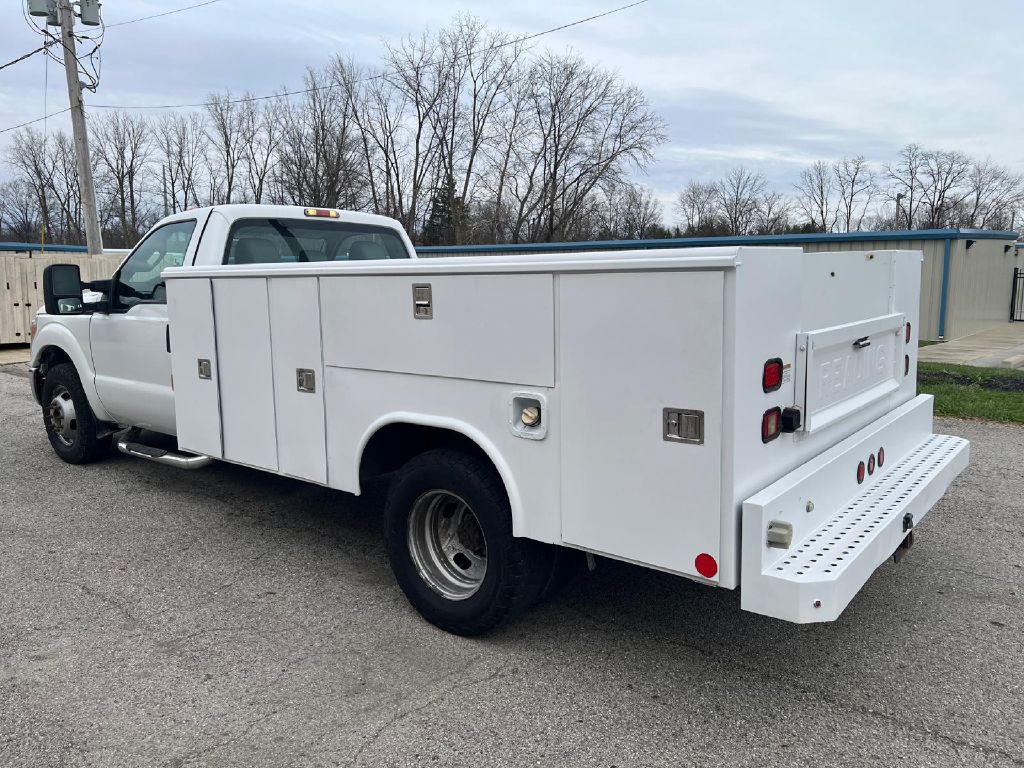 2011 Ford F-350 Image 8