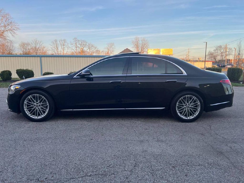 2021 Mercedes-Benz S-Class Image 3
