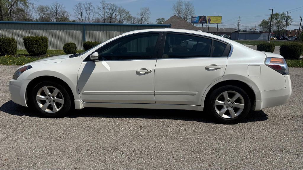 2007 Nissan Altima Image 2
