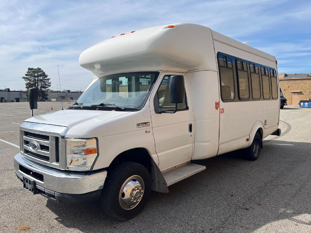 2013 Ford Econoline Image 6