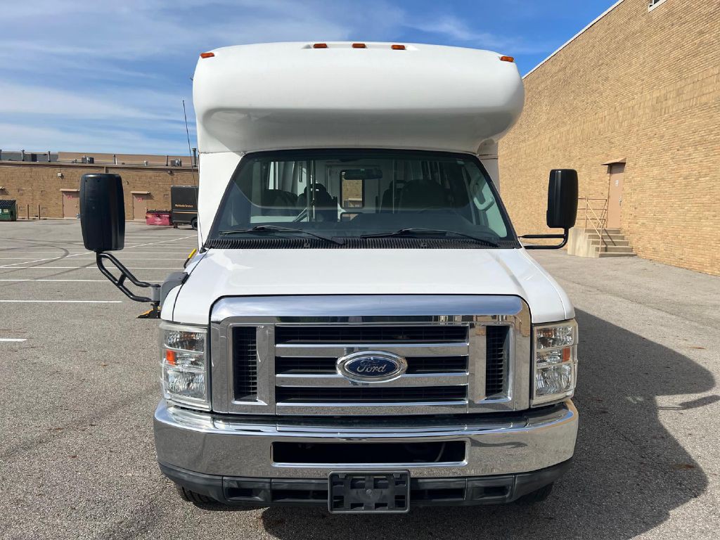 2013 Ford Econoline Image 7