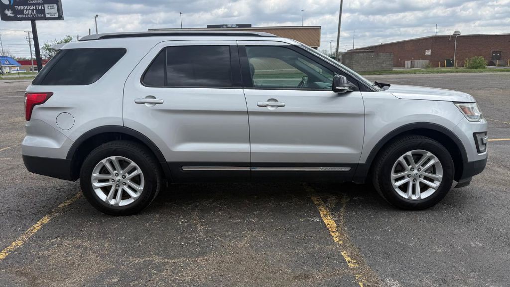 2017 Ford Explorer Image 6