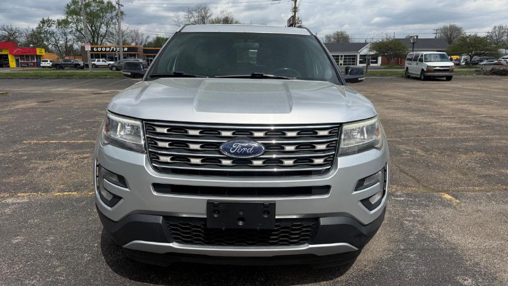 2017 Ford Explorer Image 8