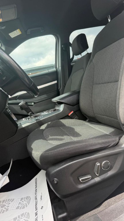 2017 Ford Explorer Image 10
