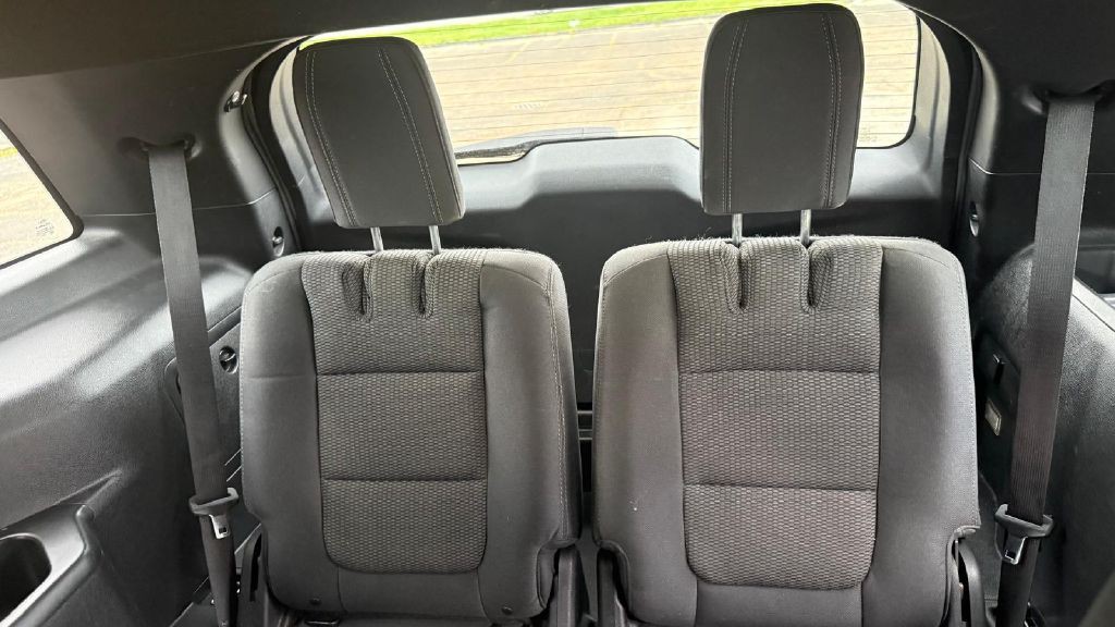 2017 Ford Explorer Image 15