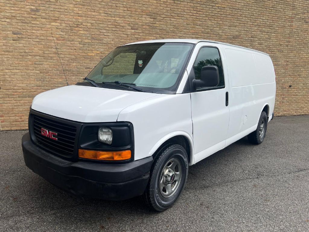 2008 GMC Savana Image 4