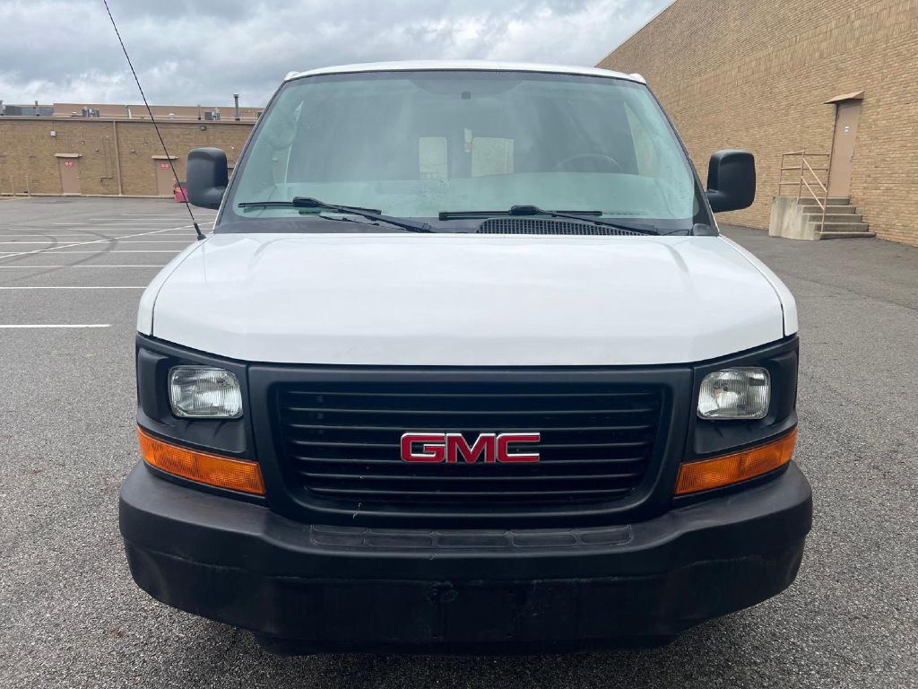 2008 GMC Savana Image 6