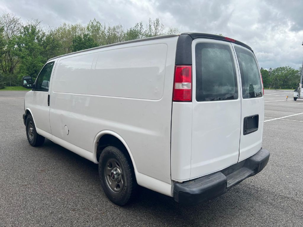 2008 GMC Savana Image 12