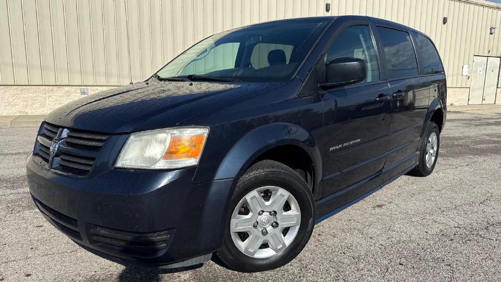 2009 Dodge Grand Caravan Image 2
