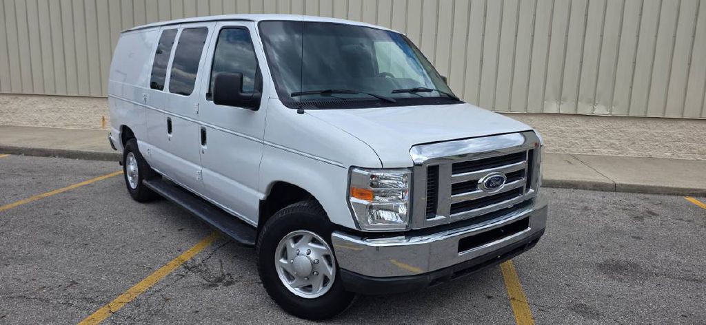 2014 Ford Econoline Image 1