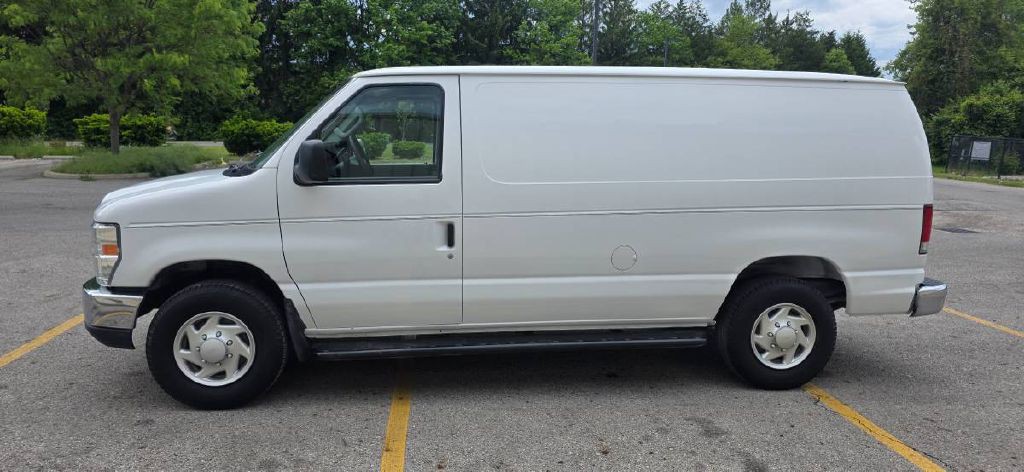 2014 Ford Econoline Image 8