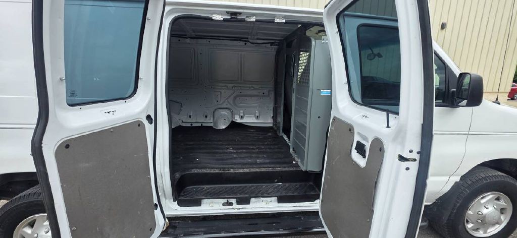 2014 Ford Econoline Image 14