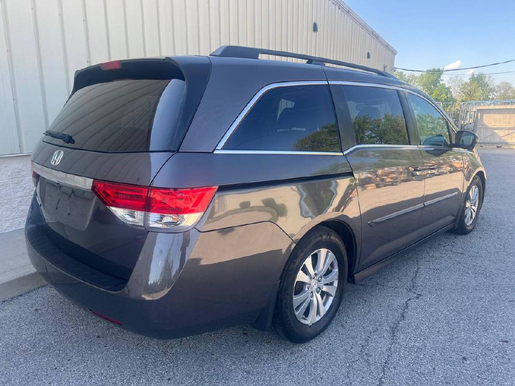 2015 Honda Odyssey Image 4