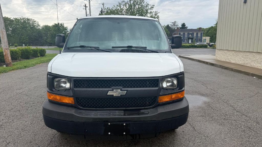 2013 Chevrolet Express Image 8