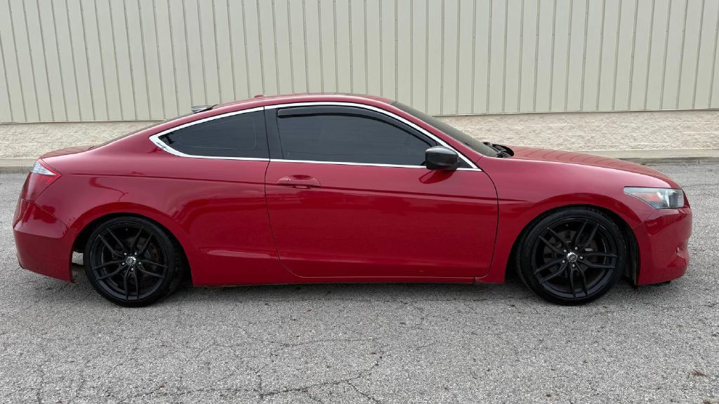 2009 Honda Accord Image 2