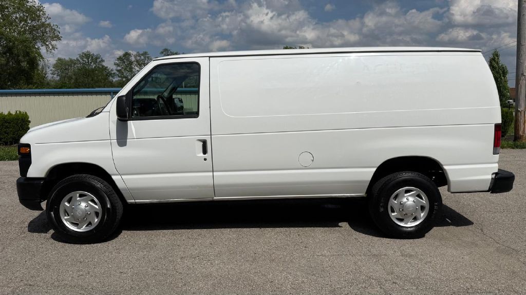 2012 Ford Econoline Image 2