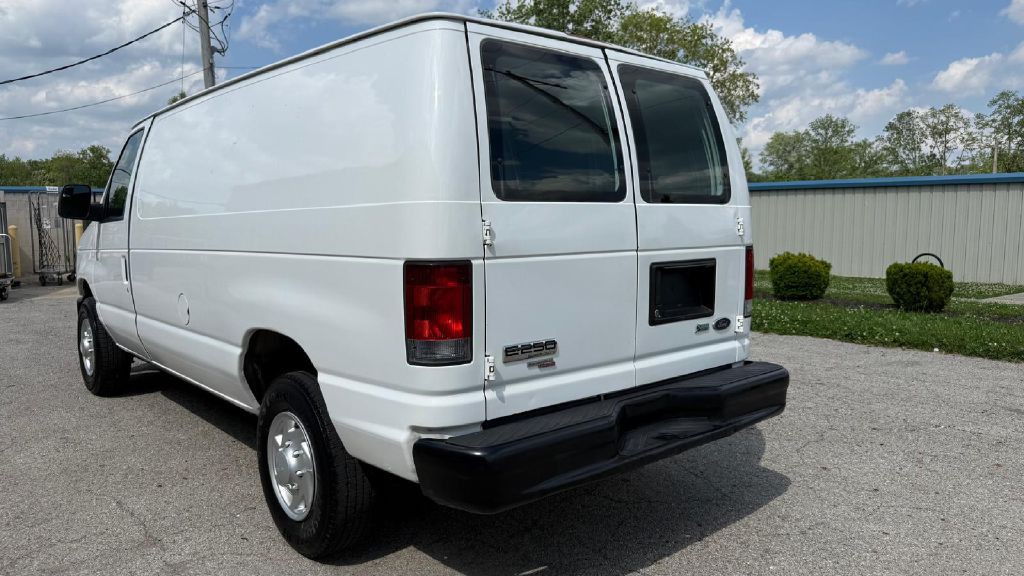 2012 Ford Econoline Image 3
