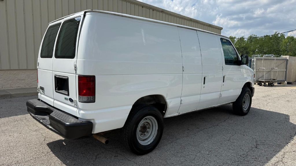 2012 Ford Econoline Image 5