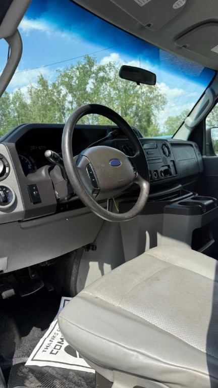 2012 Ford Econoline Image 8