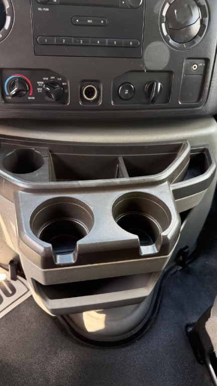 2012 Ford Econoline Image 17