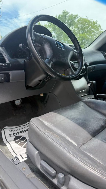 2005 Honda Accord Image 9