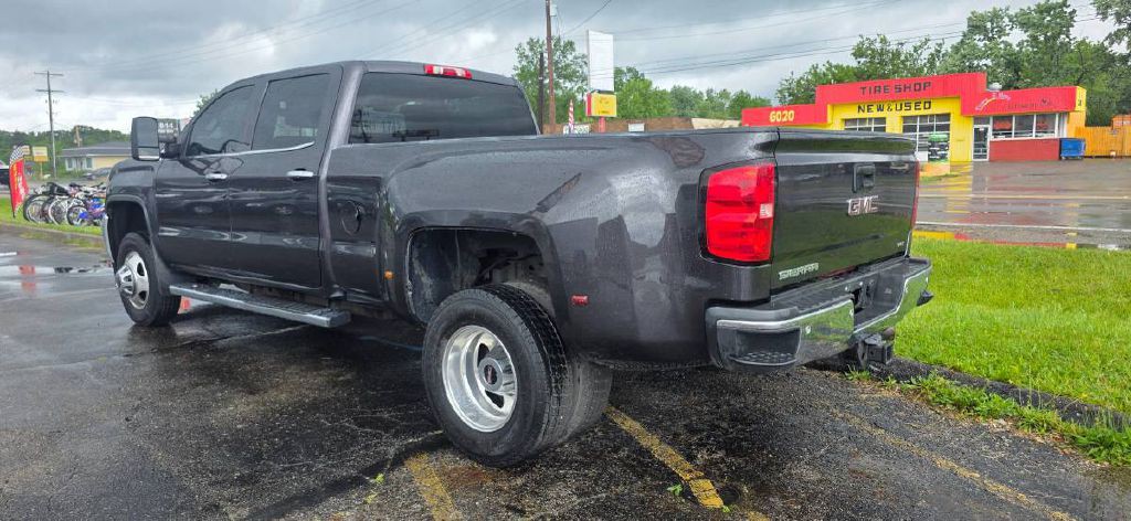 2015 GMC Sierra Image 8