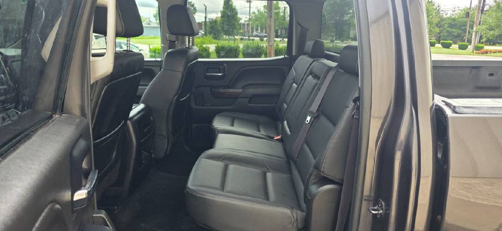 2015 GMC Sierra Image 18